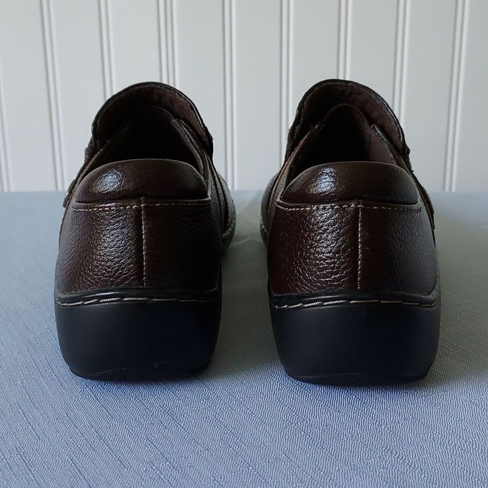 Clarks Women's 6.5 Comfort Cora Poppy Slip On Shoe Loafer Dark Brown Tumbled - Picture 7 of 10